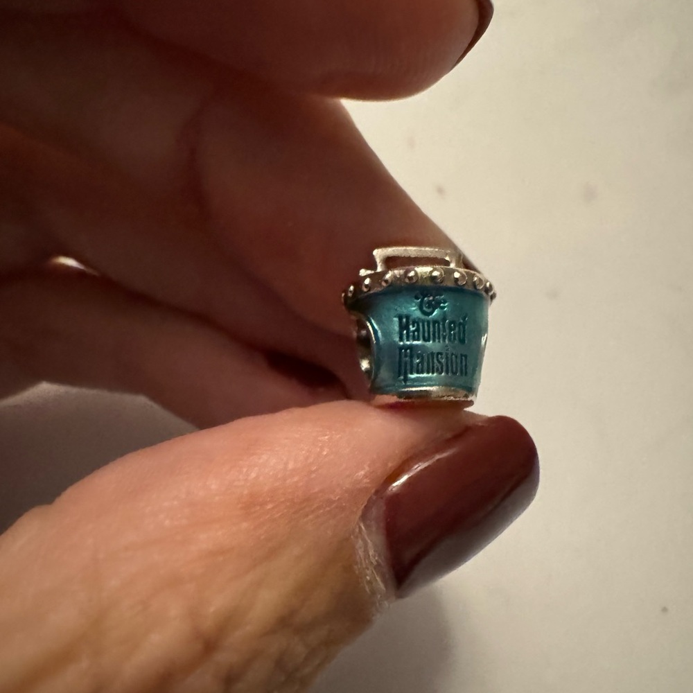 Authentic new Pandora hat box ghost - Picture 3 of 6